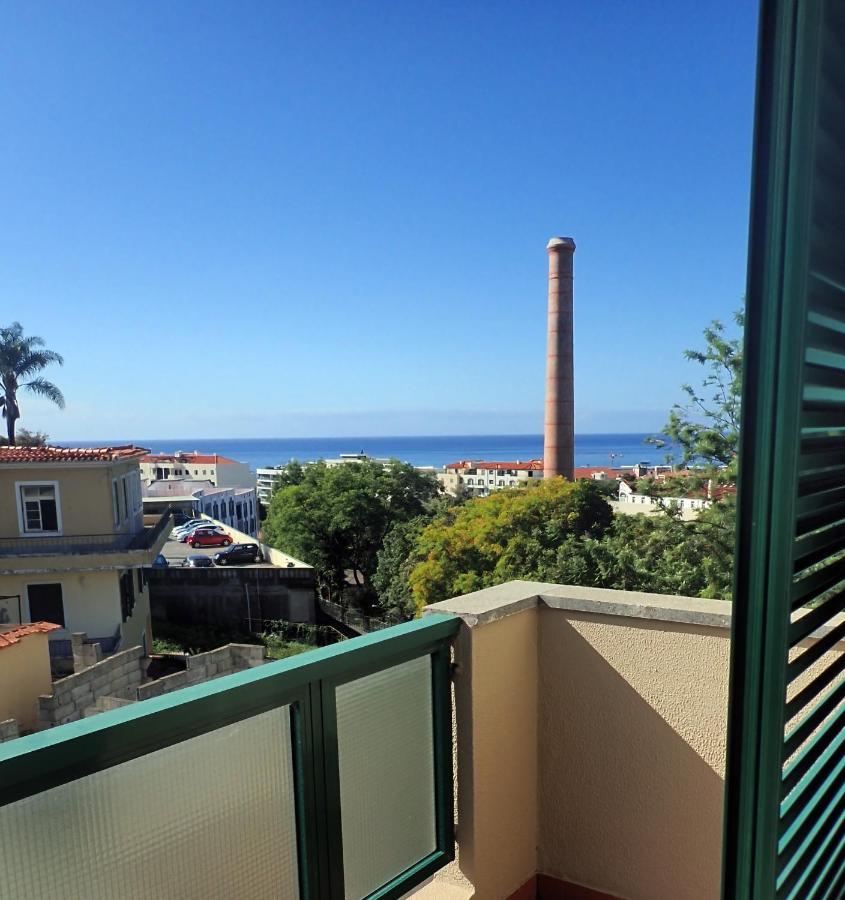 Funchal Petrolhead Apartment Extérieur photo